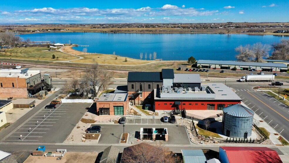 More Photos Of 301 Main St, Windsor Restaurant For Lease