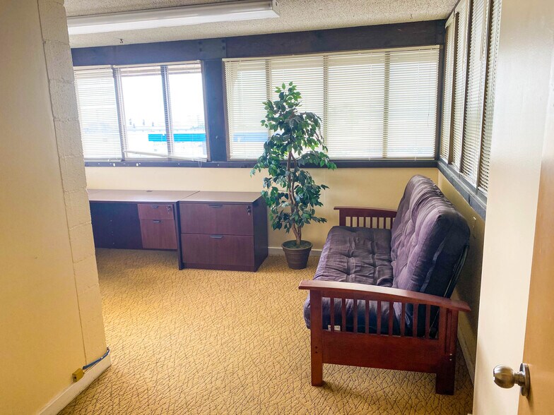 More Photos Of 3621-3629 N Sepulveda Blvd, Manhattan Beach Storefront Retail Office For Lease