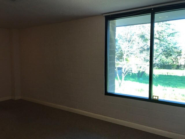 More Photos Of 825 Webster St, Fairfield Office For Lease