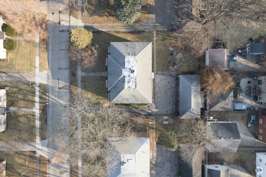 More Photos Of 2644 Whiteway Rd, Toledo Apartments For Sale