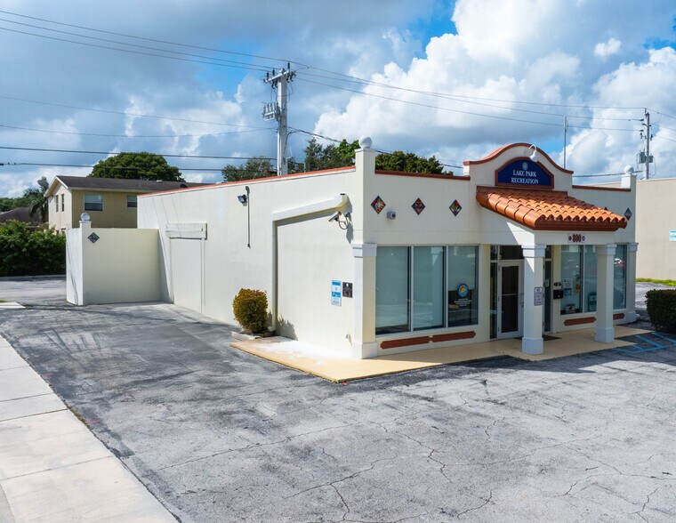 More Photos Of 800 Park Ave, West Palm Beach Storefront Retail Office For Sale