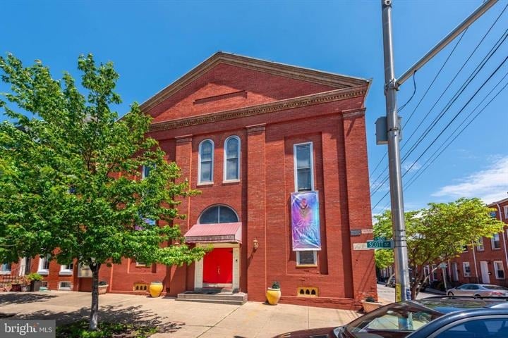 More Photos Of 527 Scott St, Baltimore Religious Facility For Sale
