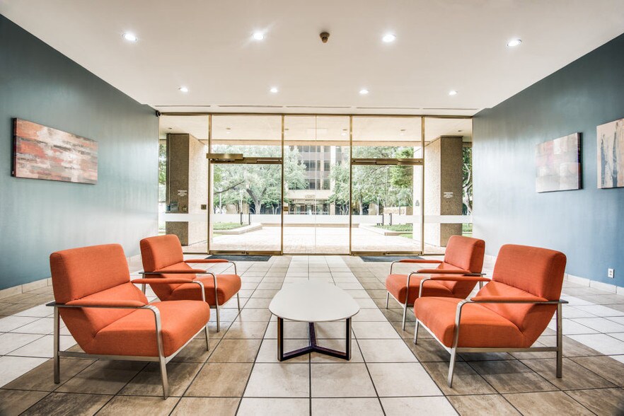 More Photos Of 13601 Preston Rd, Dallas Office For Sale