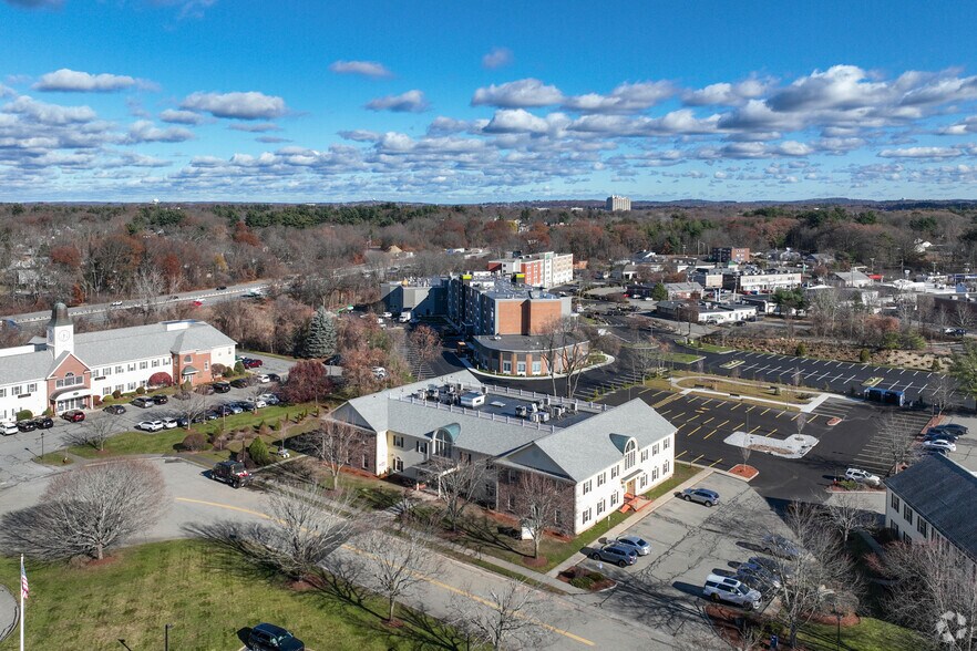 More Photos Of 3 Meeting House Rd, Chelmsford Apartments For Lease
