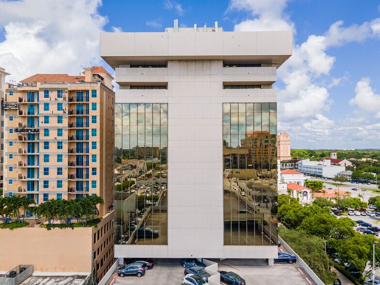 More Photos Of 2655 Le Jeune Rd, Coral Gables Coworking Space