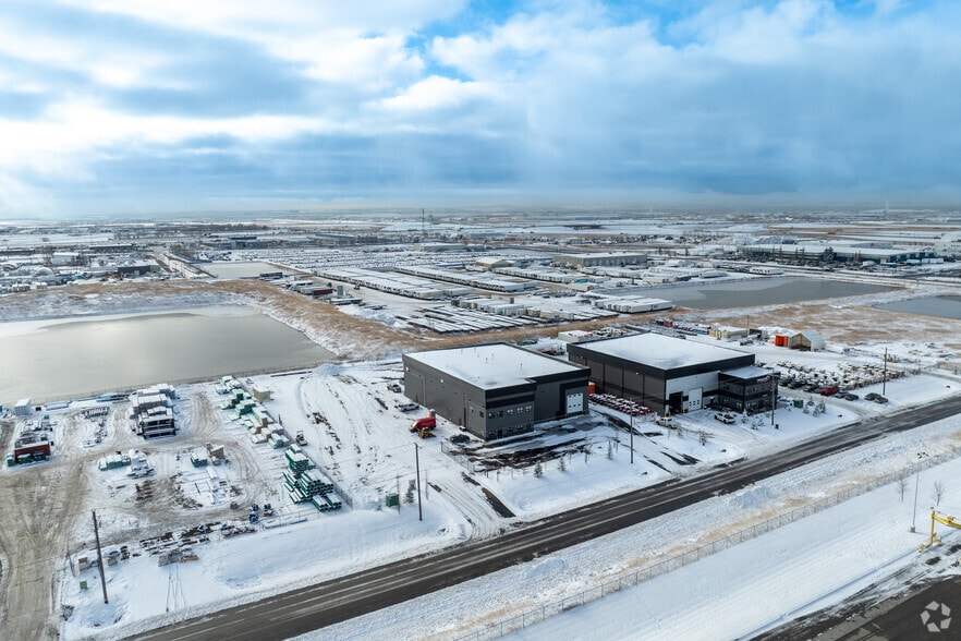 More Photos Of 285199 Wrangler Av, Calgary Warehouse For Lease