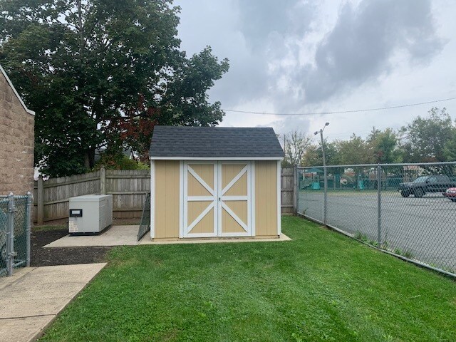 More Photos Of 60 Millstone Rd, Somerset Light Distribution For Sale