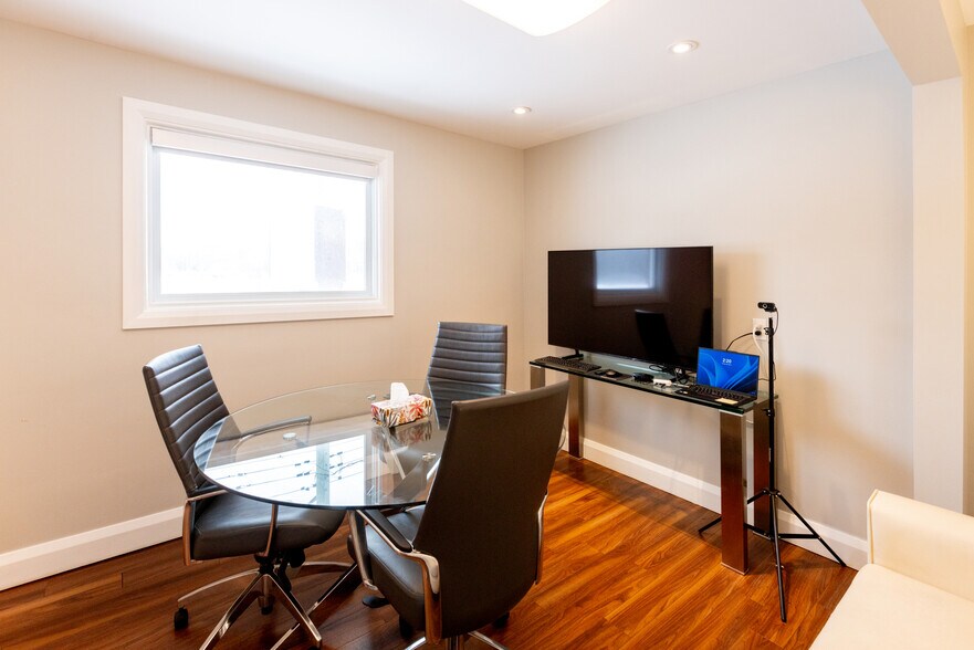 More Photos Of 1443 Woodroffe Ave, Ottawa Office For Sale
