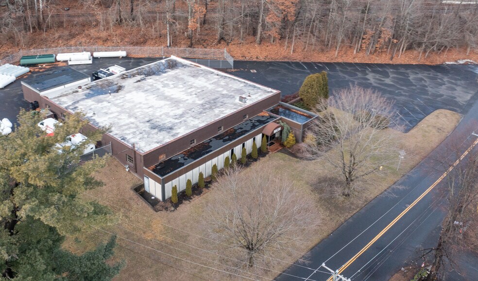 More Photos Of 66 Beaver Brook Rd, Danbury Manufacturing For Lease