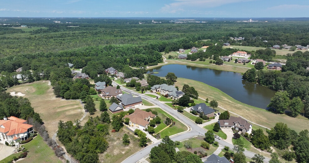More Photos Of 128 Oakview Club Dr, Macon-Bibb Golf Course Driving Range For Sale