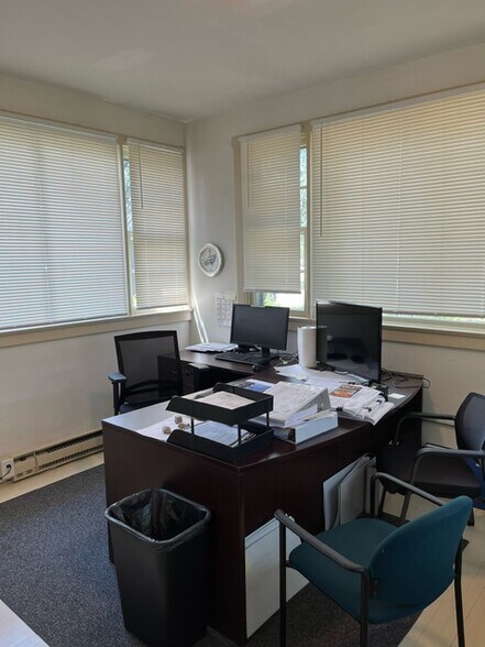 More Photos Of 2275 Bridge St- Building 6, Philadelphia Office Residential For Sale