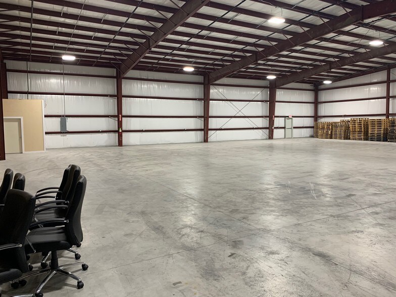 More Photos Of 7750 Padre Island Hwy, Brownsville Industrial For Lease