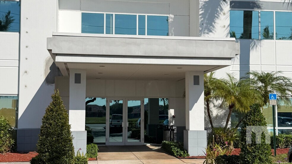 More Photos Of 14201 W Sunrise Blvd, Sunrise Office For Lease