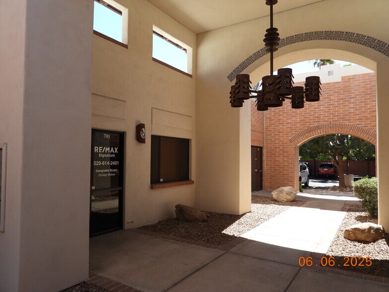 More Photos Of 3497 N Campbell Ave, Tucson Office For Lease