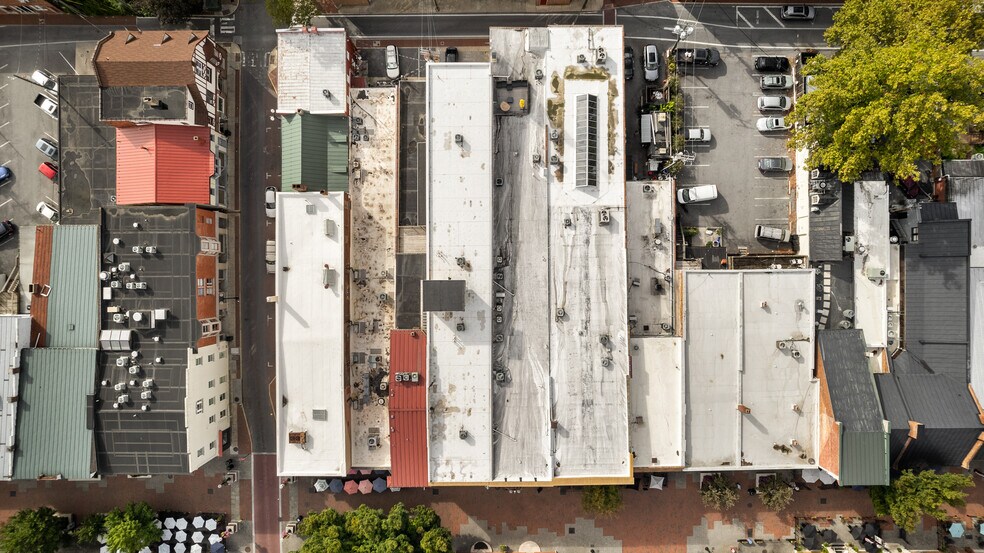 More Photos Of 9 N Loudoun St, Winchester Office For Sale