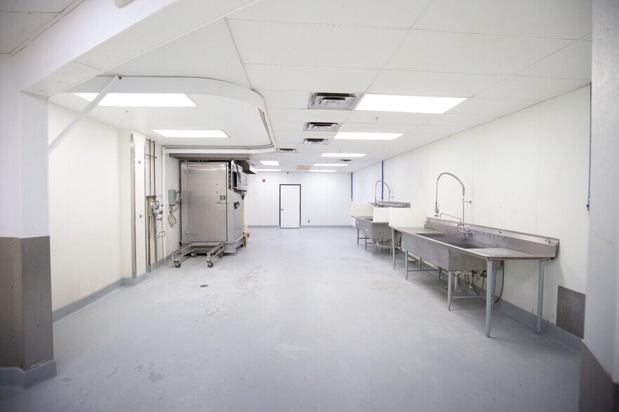 More Photos Of 1001 S 3rd St W, Missoula Manufacturing For Sale