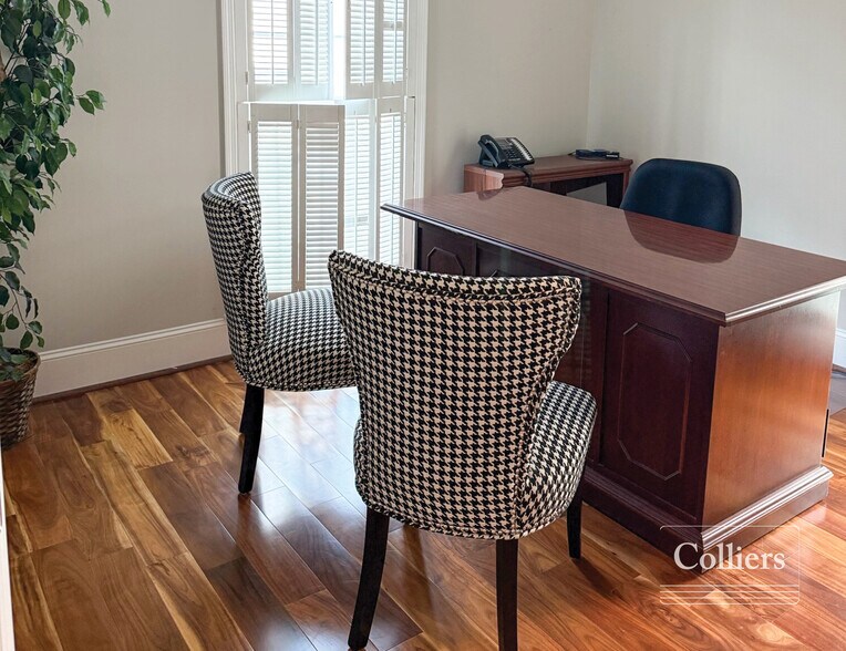 More Photos Of 3610 Landmark Dr, Columbia Office For Lease