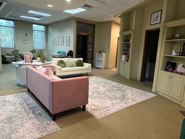 More Photos Of 6 Meridian Home Ln, Palm Coast Office For Lease