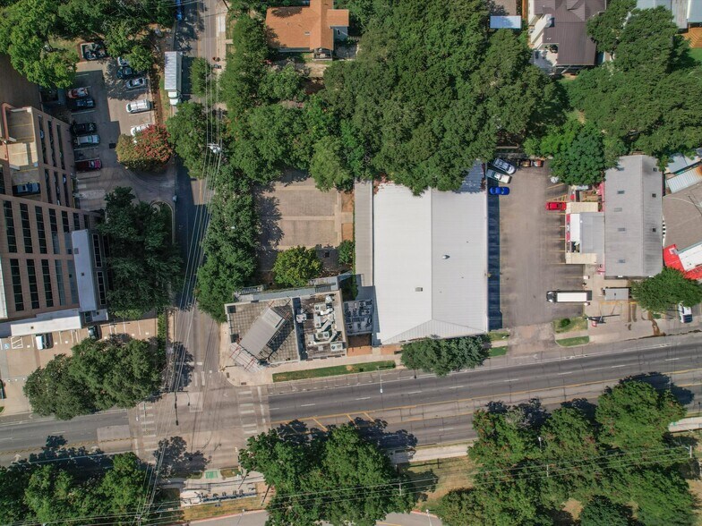 More Photos Of 901-903 Barton Springs Rd, Austin Office For Sale