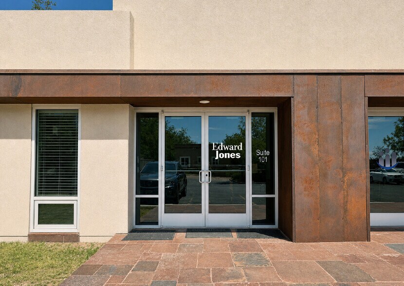 More Photos Of 810 Calle Mejia, Santa Fe Office For Sale