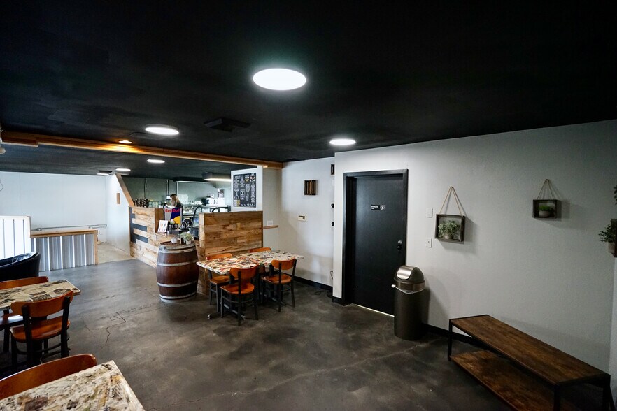 More Photos Of 108 W Fremont Ave, Selah Bank For Sale