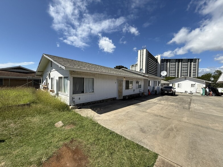 More Photos Of 1424 Gulick Ave, Honolulu Multifamily For Sale