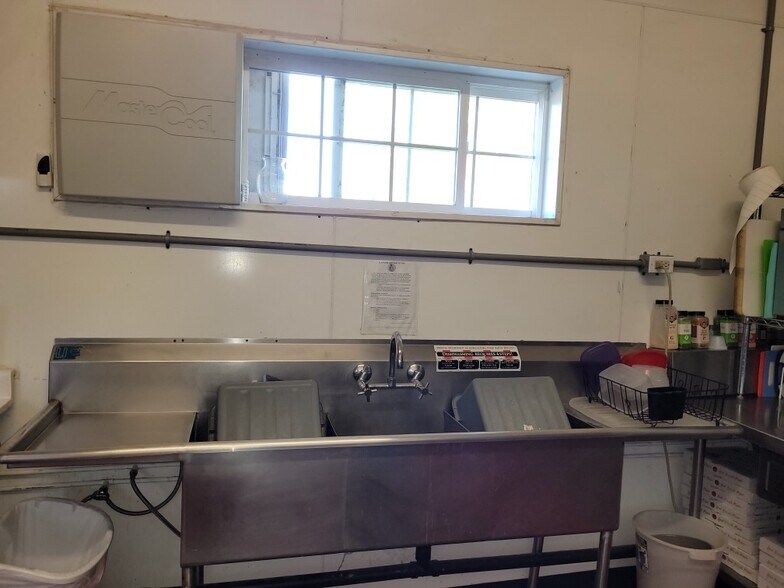 More Photos Of 14724 Hornbrook rd, Hornbrook Restaurant For Sale