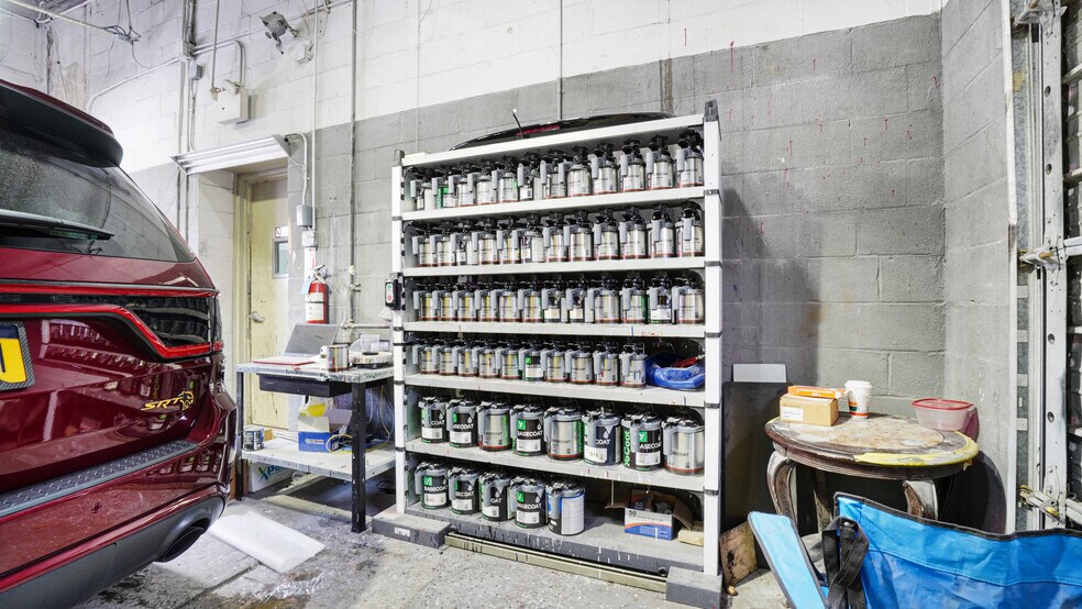 More Photos Of 10 Jerusalem Ave, Hempstead Auto Repair For Sale