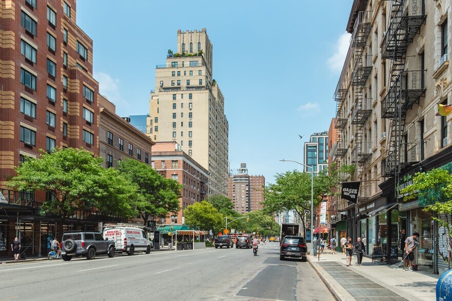 More Photos Of 212 Eighth Ave, New York Apartments For Sale