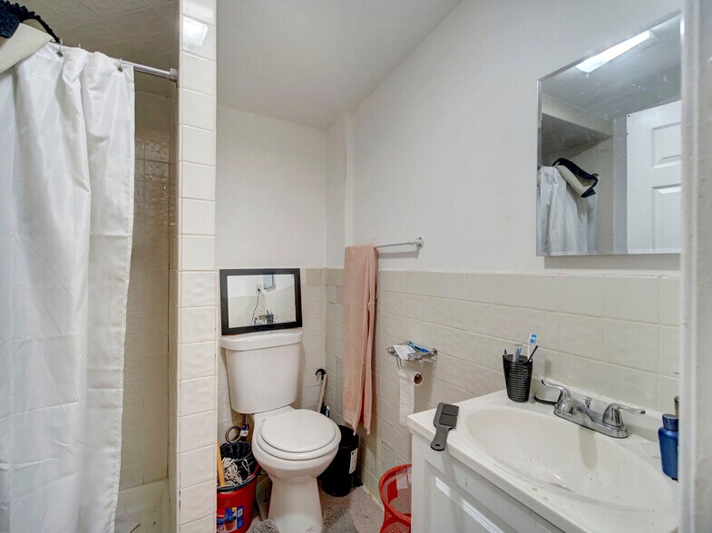 More Photos Of 991 Broadway, Bayonne Storefront Retail Residential For Sale