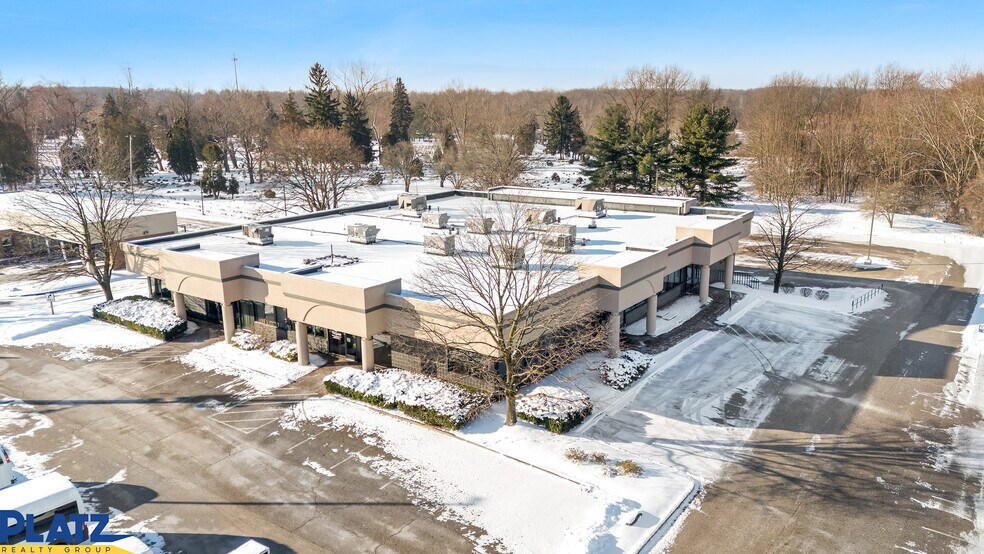 More Photos Of 3530 Belmont Ave, Youngstown Loft Creative Space For Lease