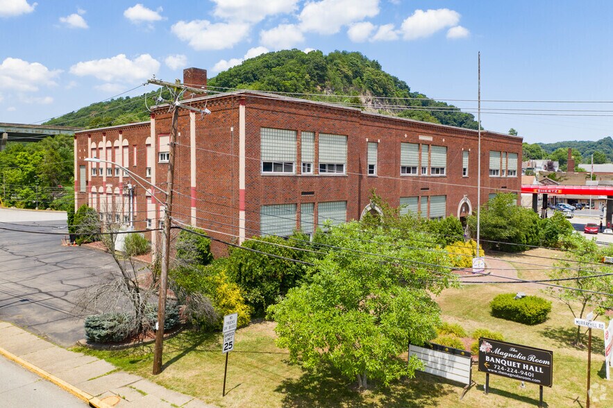 More Photos Of 879 Freeport Rd, Creighton Medical For Lease