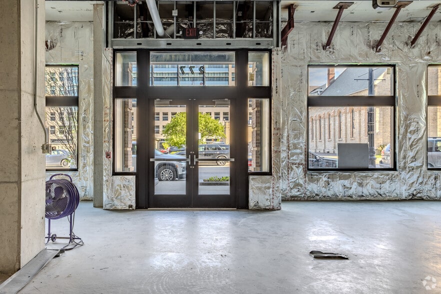 More Photos Of 265 E State St, Columbus Apartments For Lease