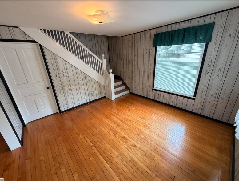 More Photos Of , Alma Specialty For Sale