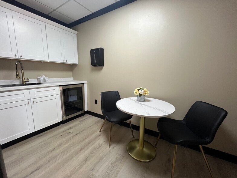 More Photos Of 5853 Post Rd, East Greenwich General Retail For Sale