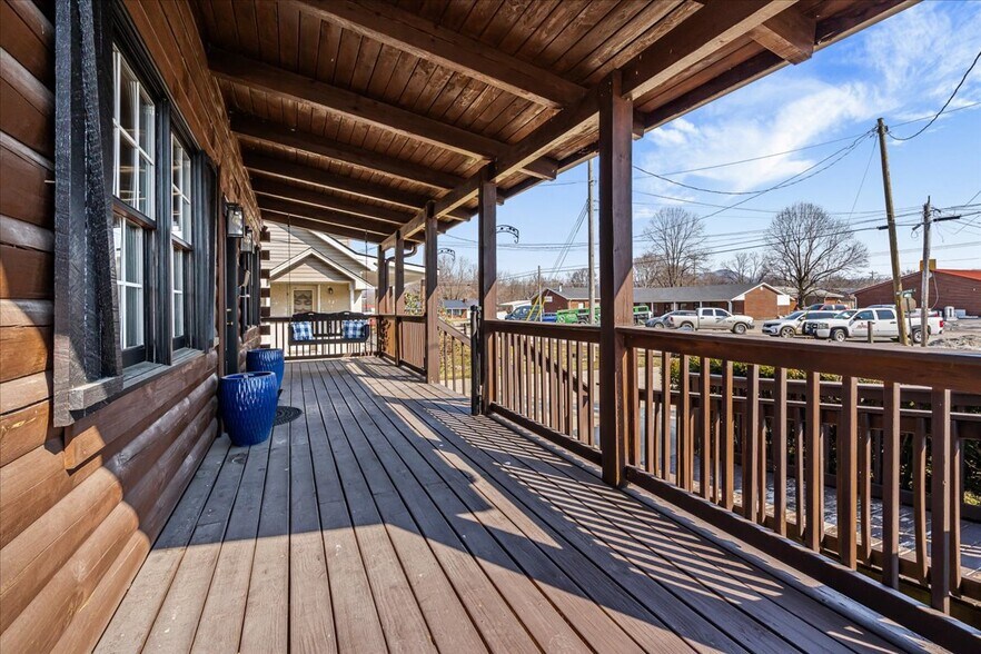More Photos Of 793 Breckenridge St, Stanton Office For Sale