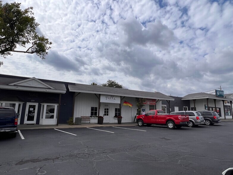 More Photos Of 5321 S Sheridan Rd, Tulsa Unknown For Lease