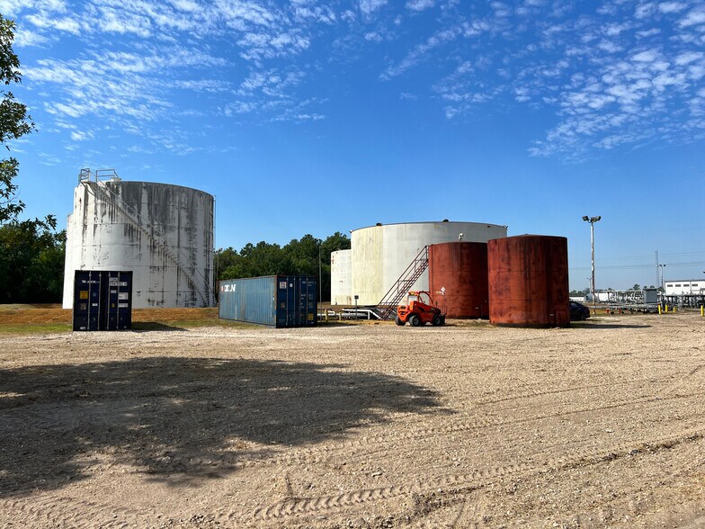 More Photos Of 17617 Aldine Westfield Rd, Houston Specialty For Sale