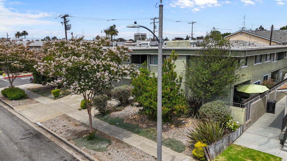 More Photos Of 500 S Inglewood Ave, Inglewood Apartments For Sale