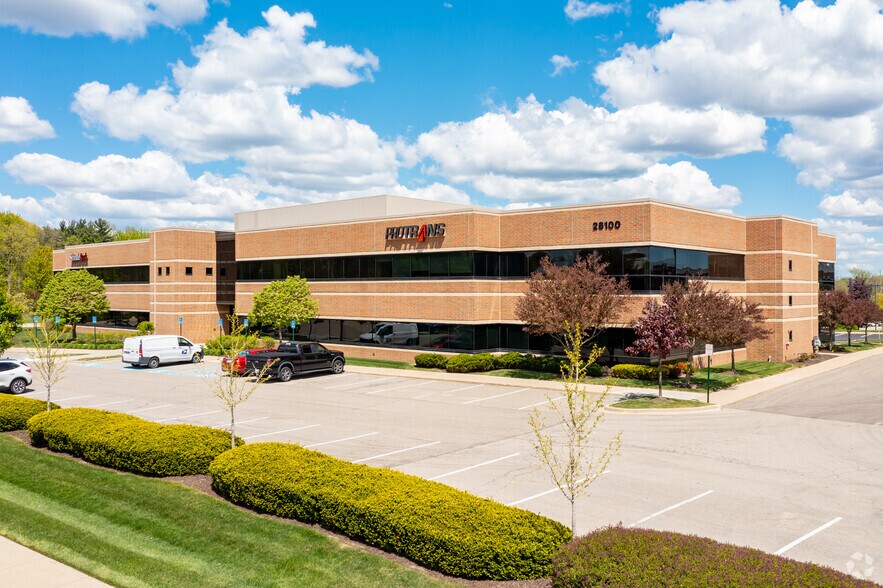 More Photos Of 28100 Cabot Dr, Novi Office For Lease
