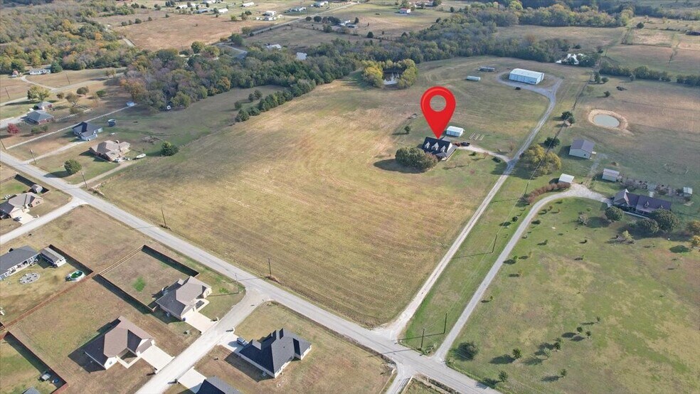 More Photos Of 1150 Platter Cutoff Rd, Calera Flex For Sale