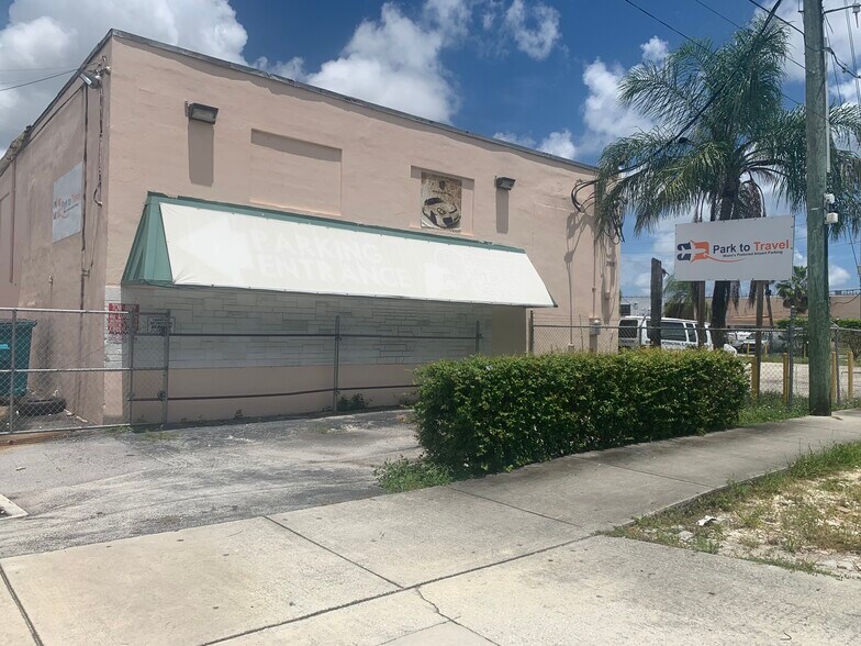 Primary Photo Of 3910-3915 NW 25th St, Miami Warehouse For Lease