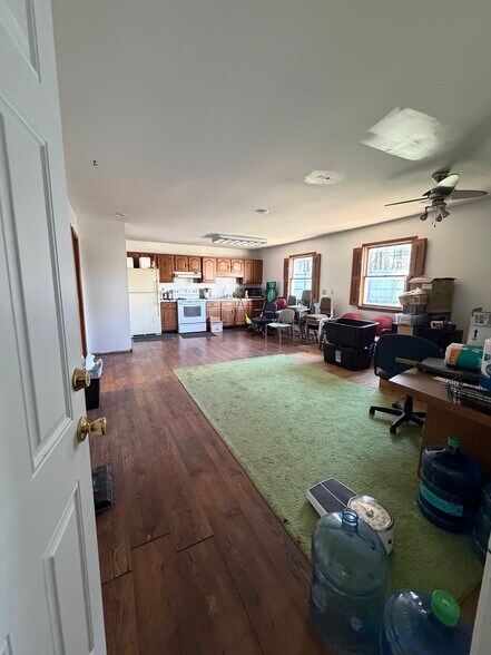 More Photos Of 27935 Three Notch Rd, Mechanicsville Freestanding For Sale
