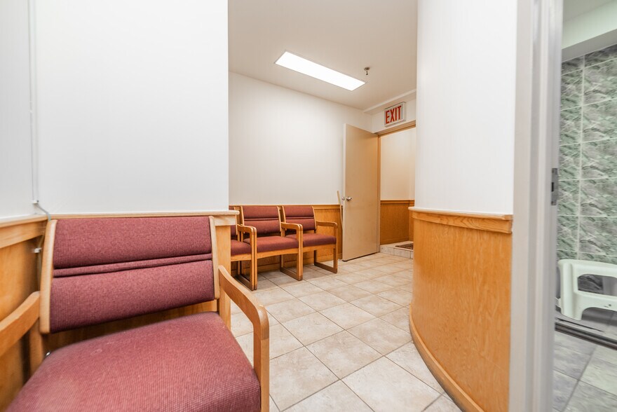 More Photos Of 1749 E 16th St, Brooklyn Storefront Retail Office For Sale