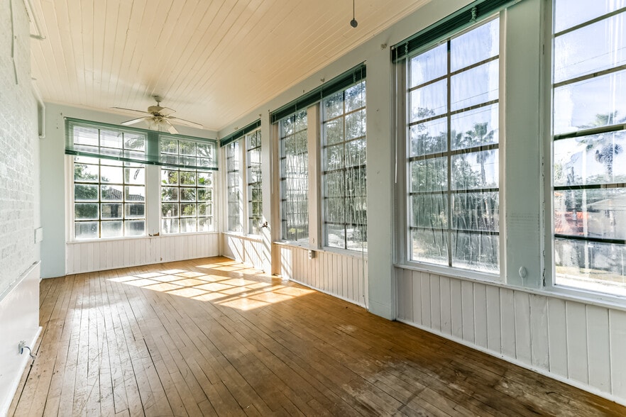 More Photos Of 1424 45th st, Galveston Land For Sale