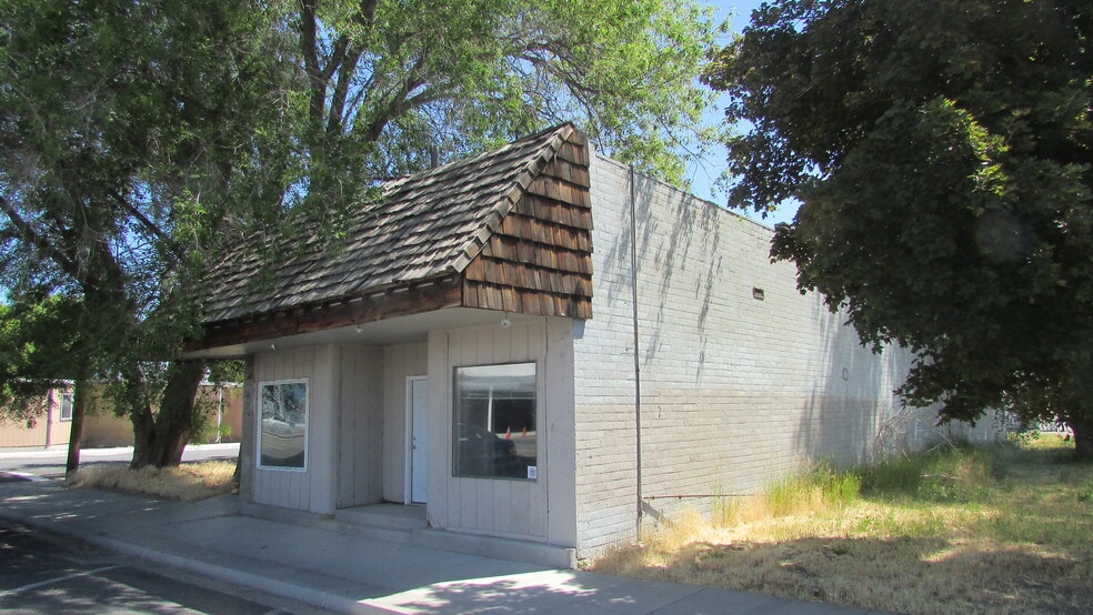 More Photos Of 512-538 Main St, Tulelake Storefront For Sale