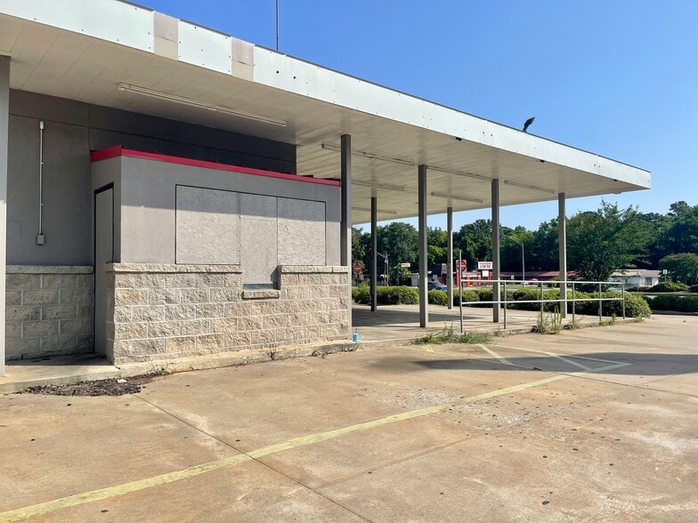 More Photos Of 3464 Victory Dr, Columbus Fast Food For Sale