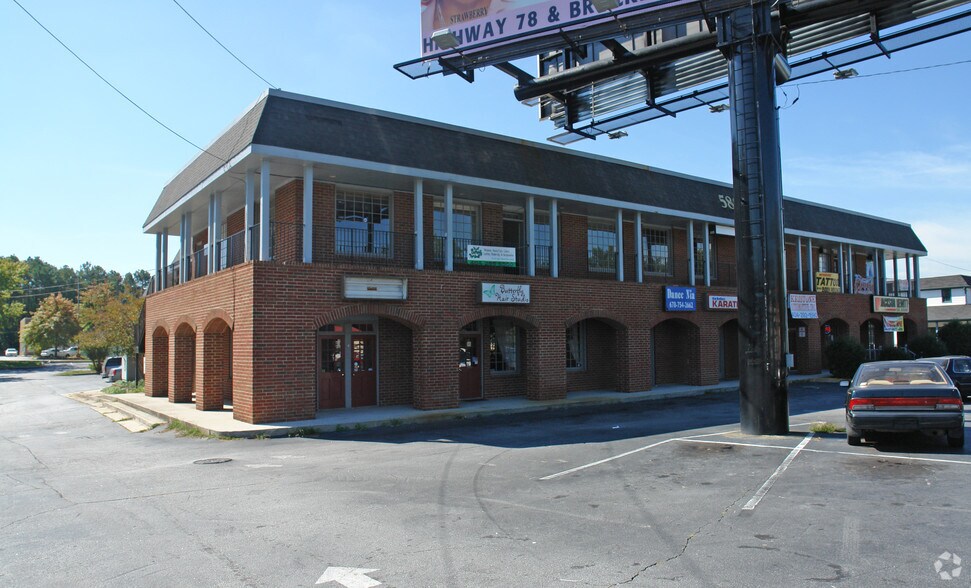 More Photos Of 5895 Memorial Dr, Stone Mountain Unknown For Lease