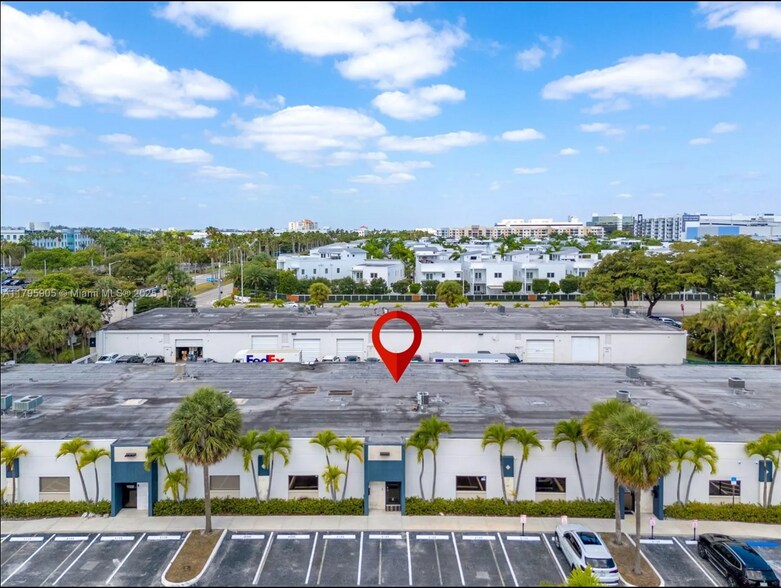 More Photos Of 8145 NW 33rd St, Doral Warehouse For Lease