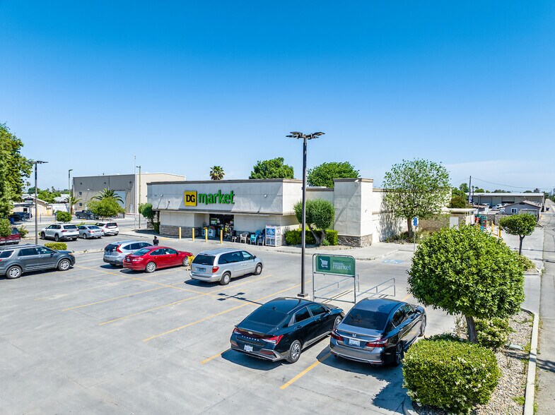 More Photos Of 720 Oller St, Mendota Freestanding For Sale